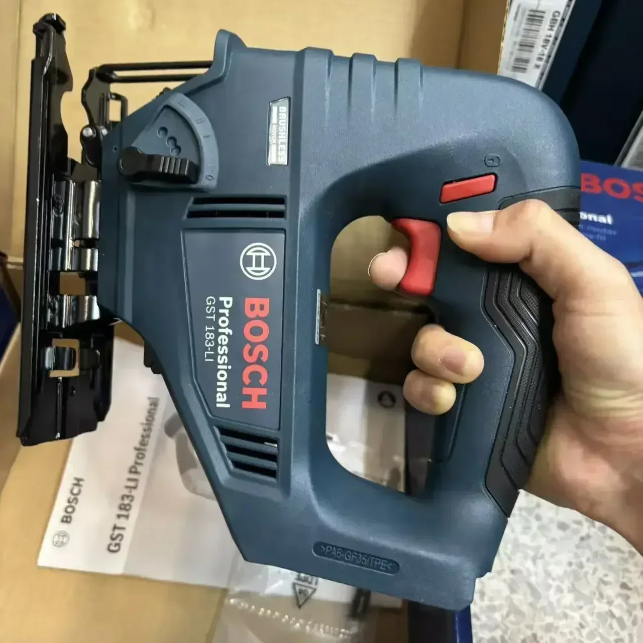 เลื่อยจิ๊กซอว์ไฟฟ้า Bosch GST  - Woodworking Saw บทวิจารณ์และราคา