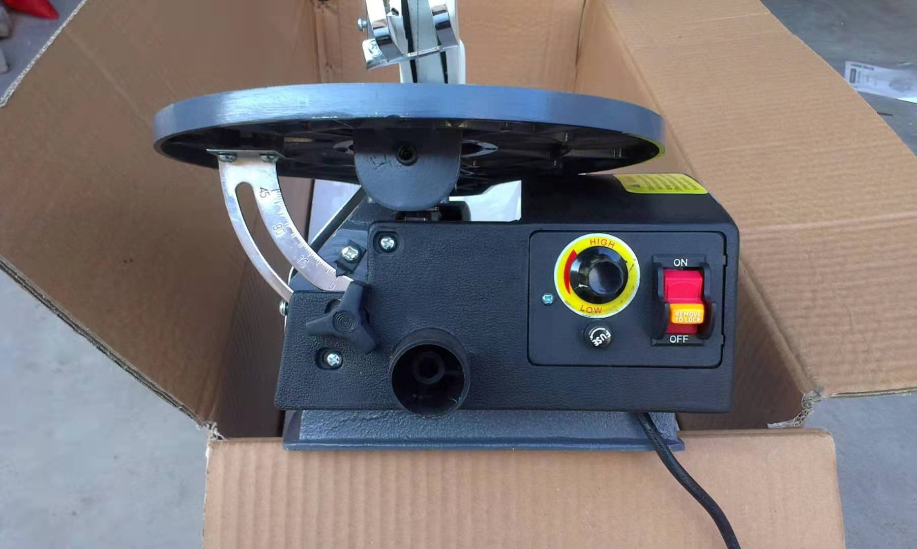 เครื่องตัดไม้แบบตั้งโต๊ะสำหรับ - Woodworking Saw บทวิจารณ์และราคา